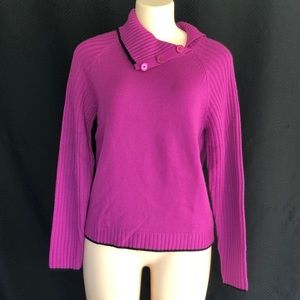 Mountain Lake Medium Woman’s knitted Sweater neck